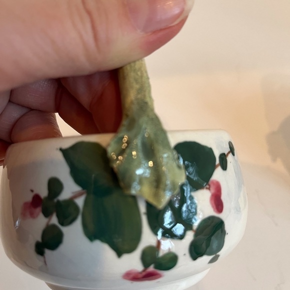 Pair of Hand-Painted Italian Trinket/Snack Dishes - Picture 11 of 11